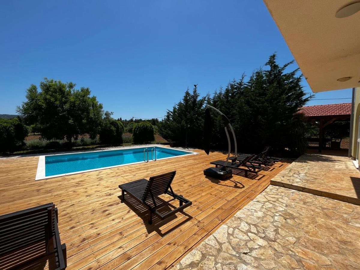 Orange Tree Garden Apartment Трогир Екстериор снимка