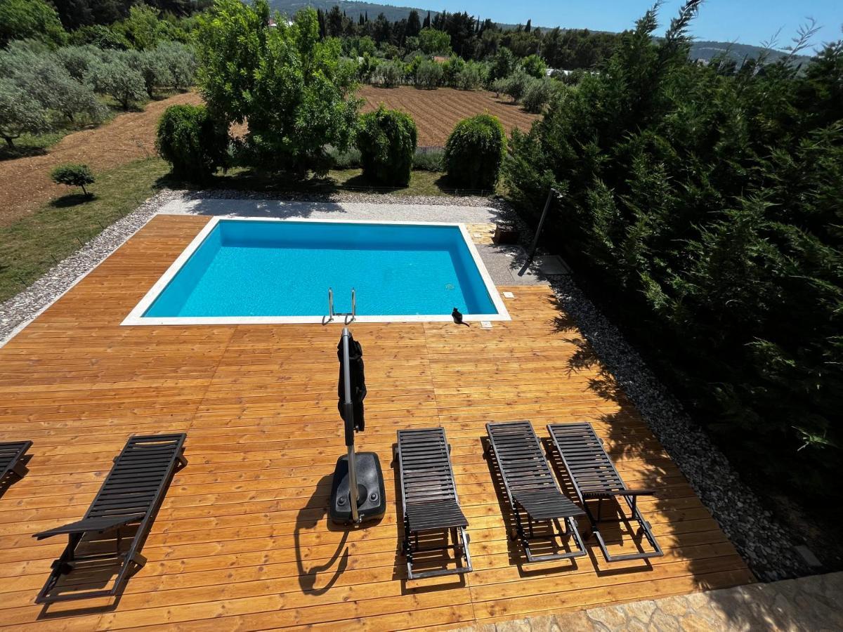 Orange Tree Garden Apartment Трогир Екстериор снимка