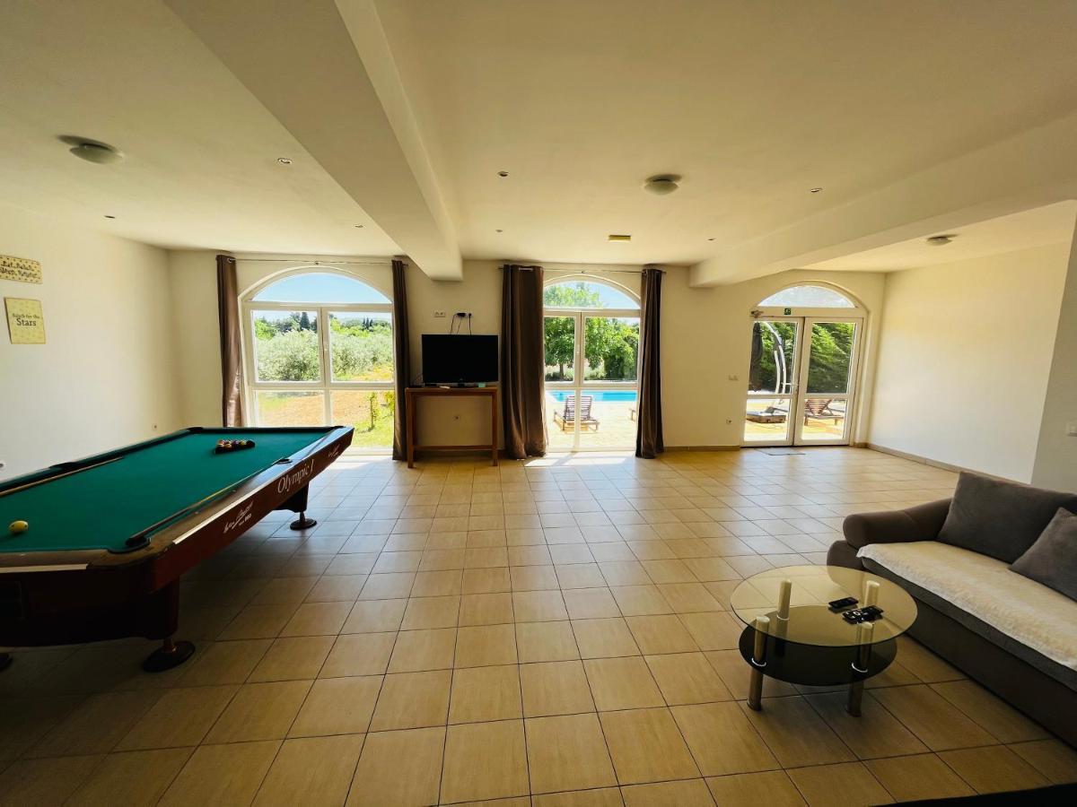 Orange Tree Garden Apartment Трогир Екстериор снимка